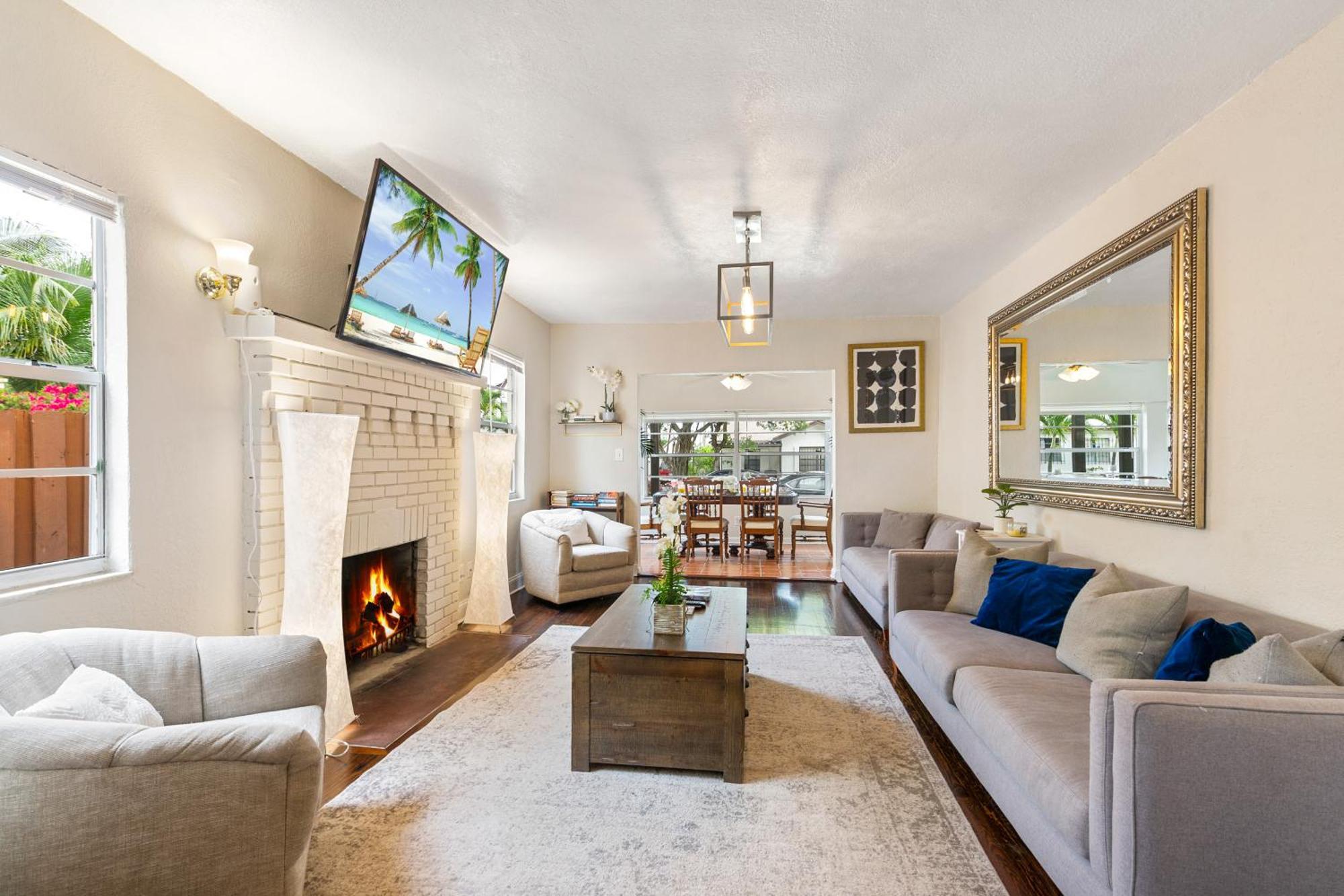 Chic Downtown Vacation Home And Guest Home West Palm Beach Exteriör bild