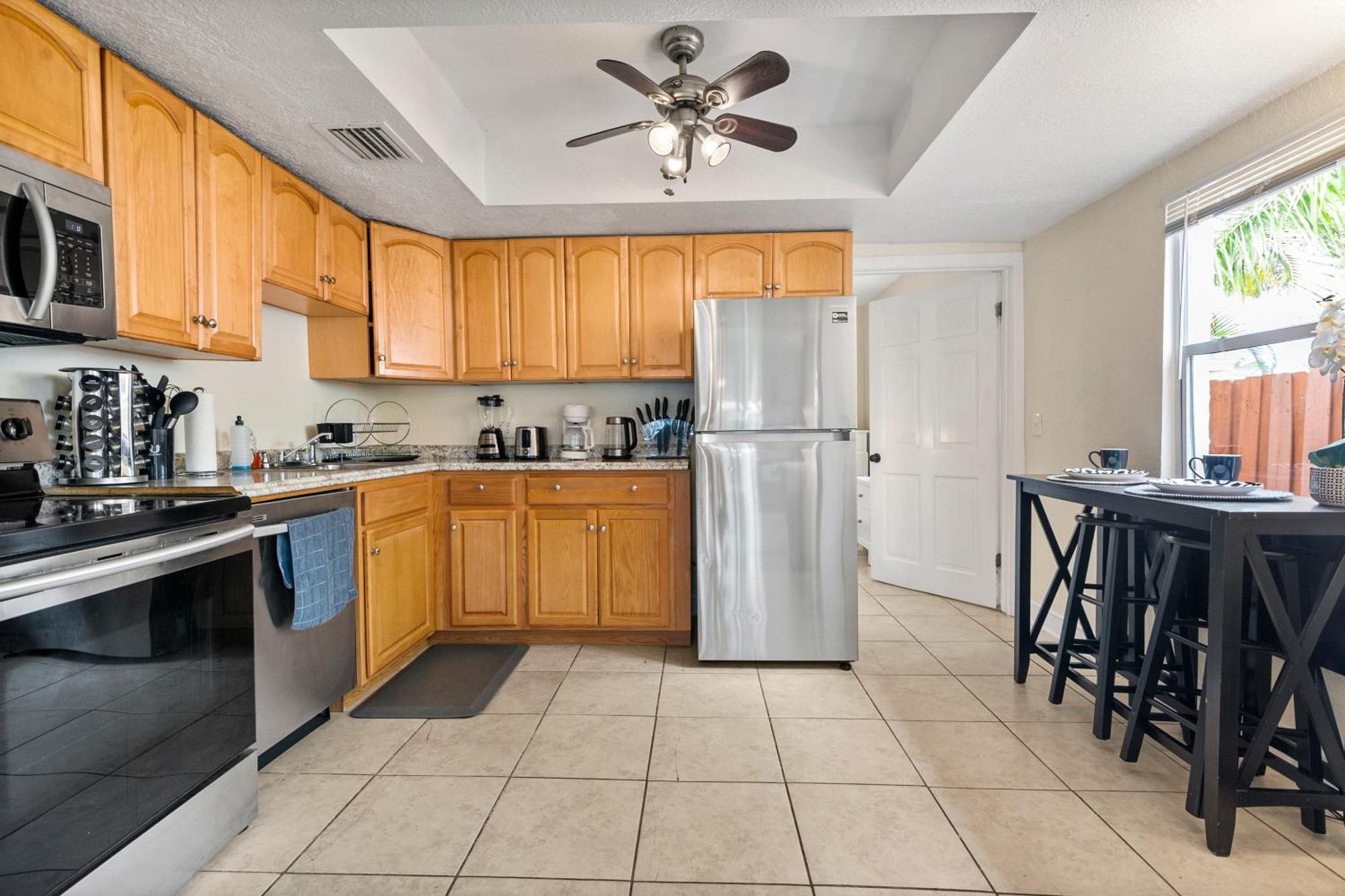 Chic Downtown Vacation Home And Guest Home West Palm Beach Exteriör bild