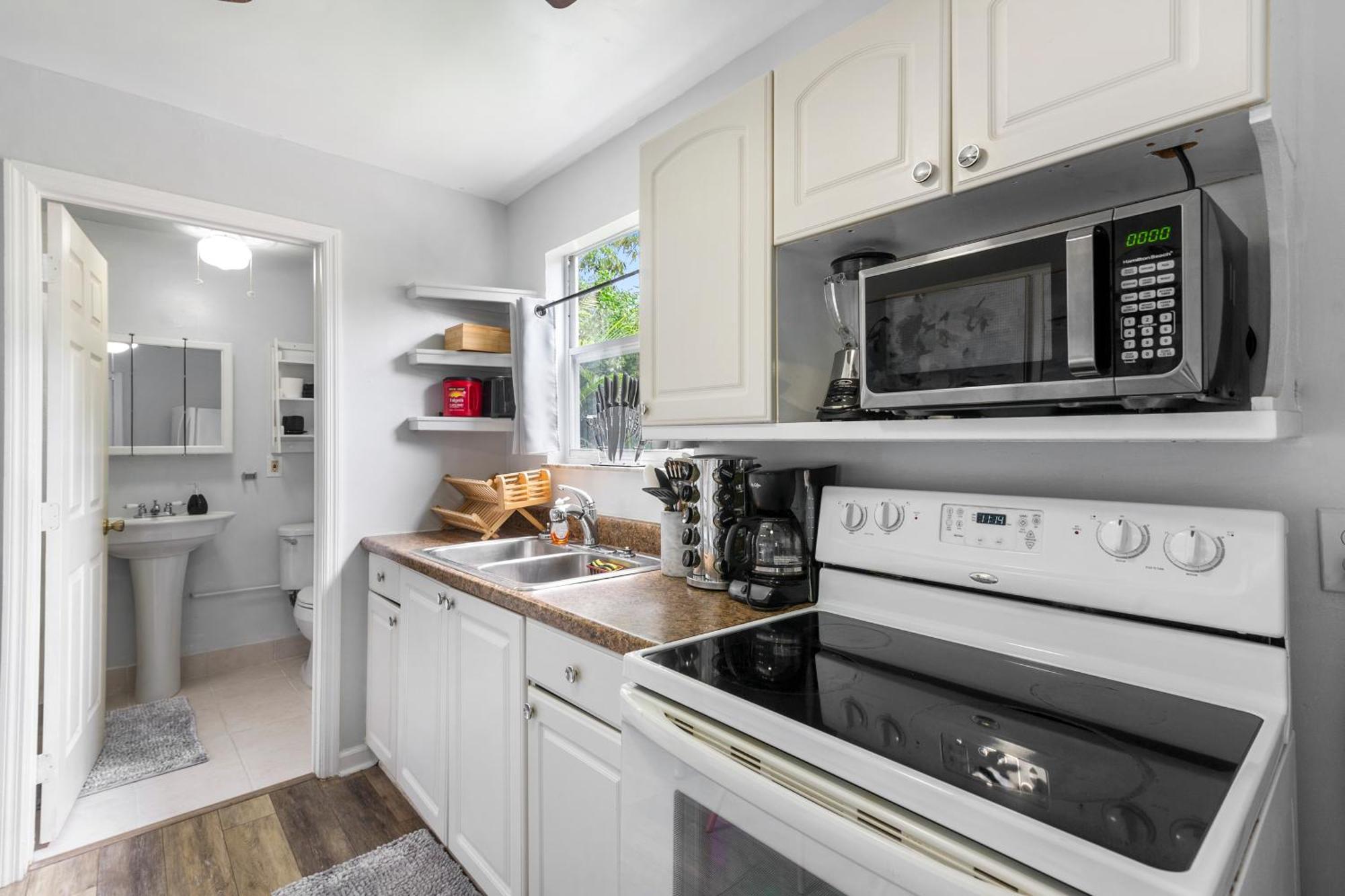 Chic Downtown Vacation Home And Guest Home West Palm Beach Exteriör bild