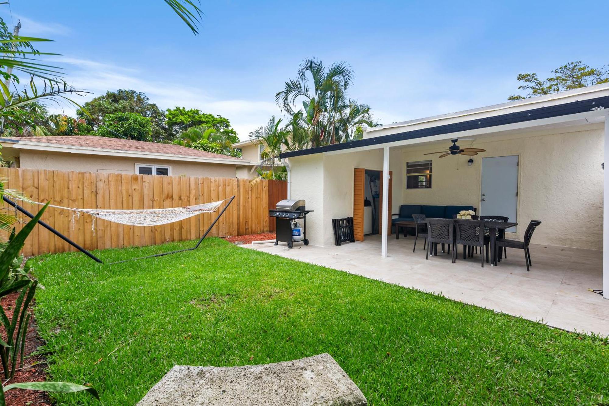 Chic Downtown Vacation Home And Guest Home West Palm Beach Exteriör bild
