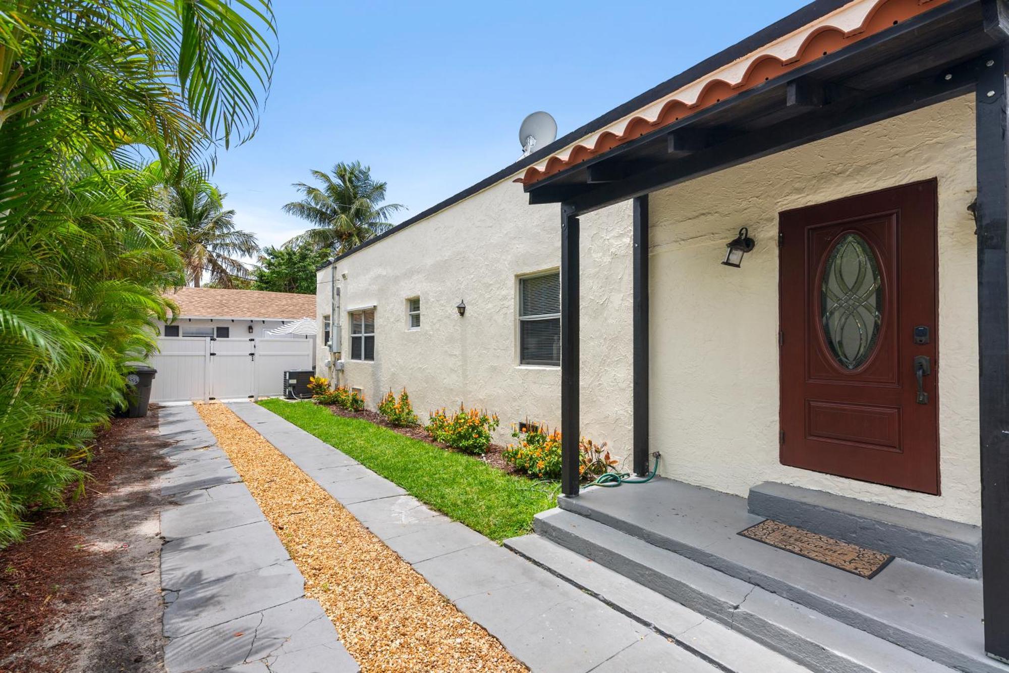 Chic Downtown Vacation Home And Guest Home West Palm Beach Exteriör bild